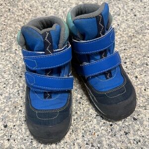 See Kai Run blue waterproof snow boots - 13C